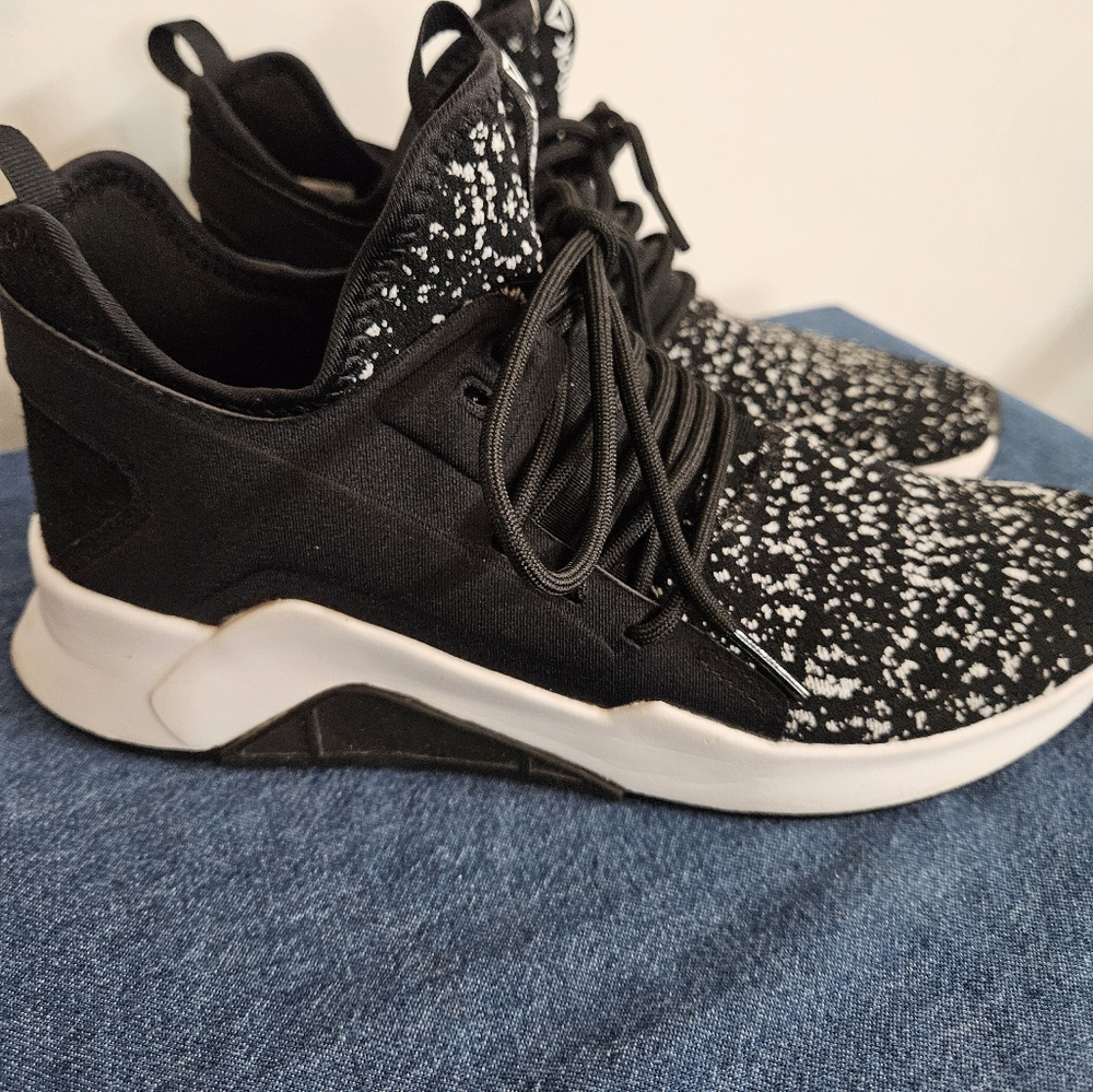Reebok Athletic Dance/Fitness Sneaker 7